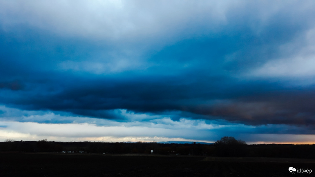 A hidegfront érkezése 01.30.