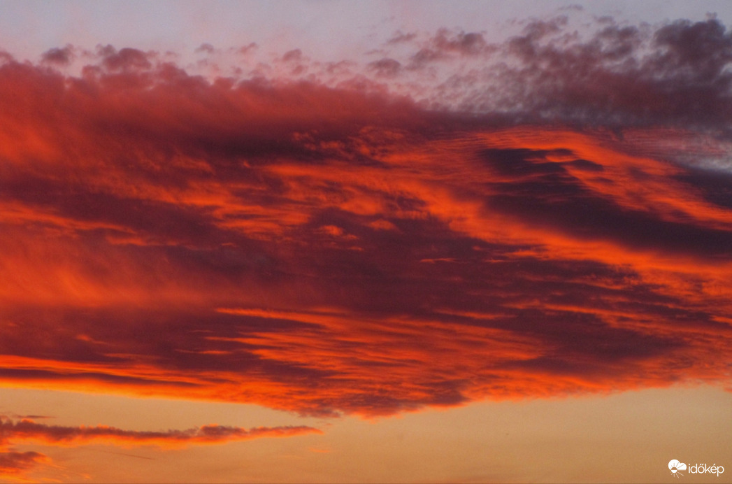 Lángolás a napnyugtában!