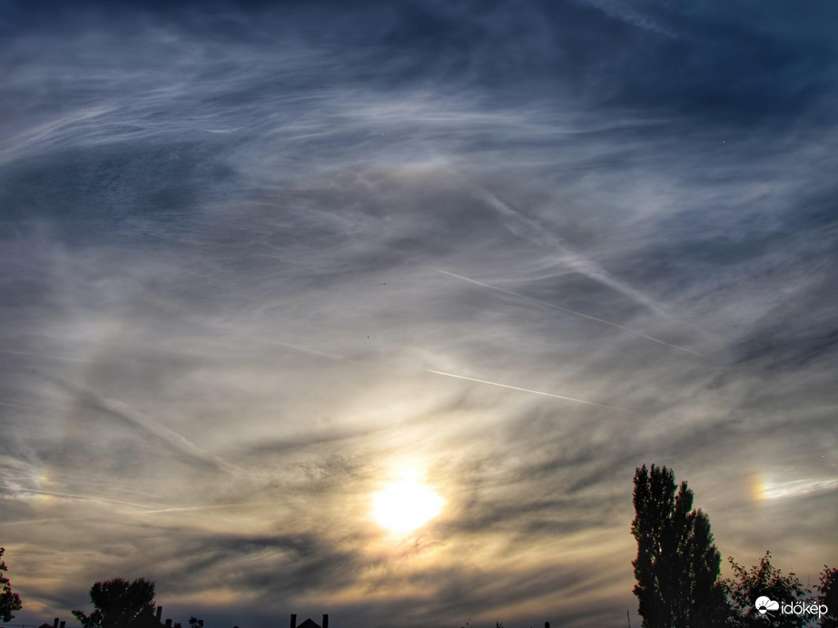 Részleges naphaló és melléknap 10.08