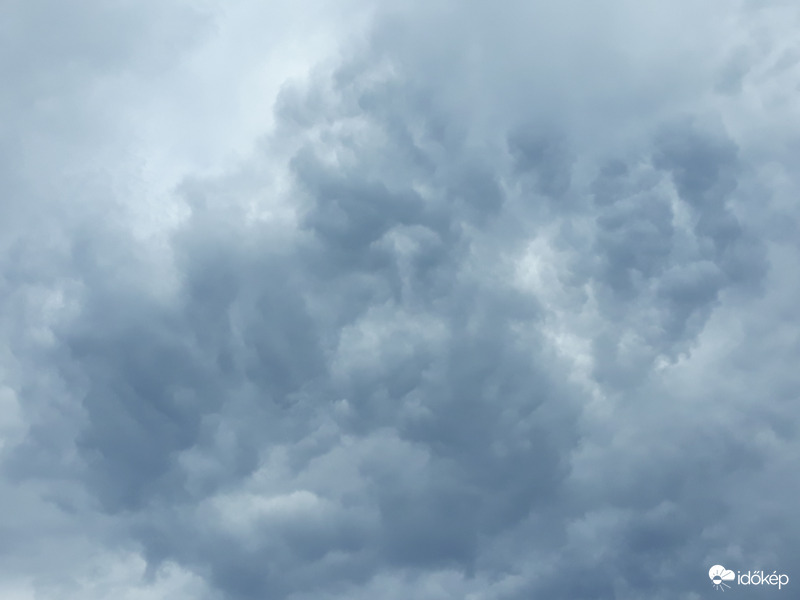 Mammatus felhők a Szigetköz felett!