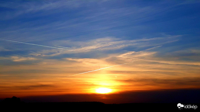 Naplemente fátyolosan!