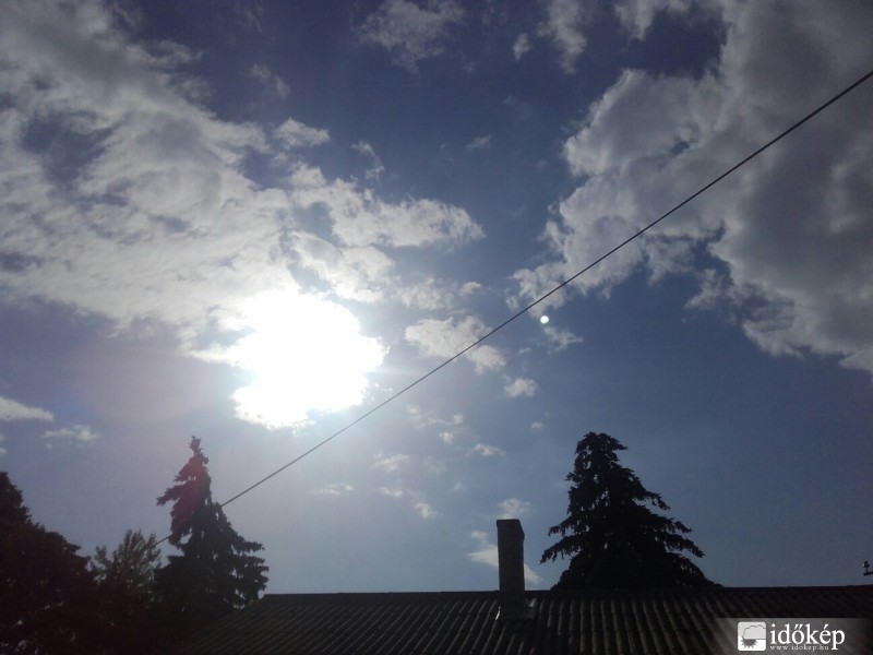 Észlelési fényképek