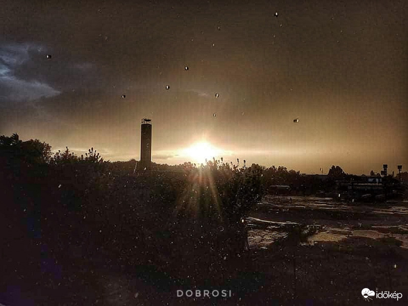 Siófok vihar elött. 