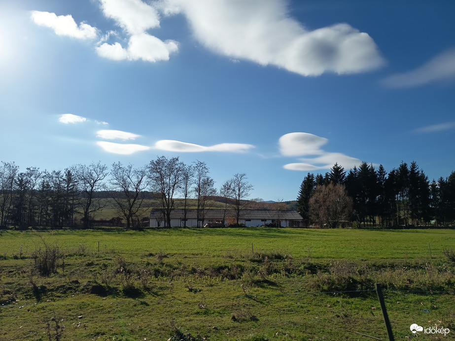 Lencsefelhők a Mátra felett - 2025.11.01.