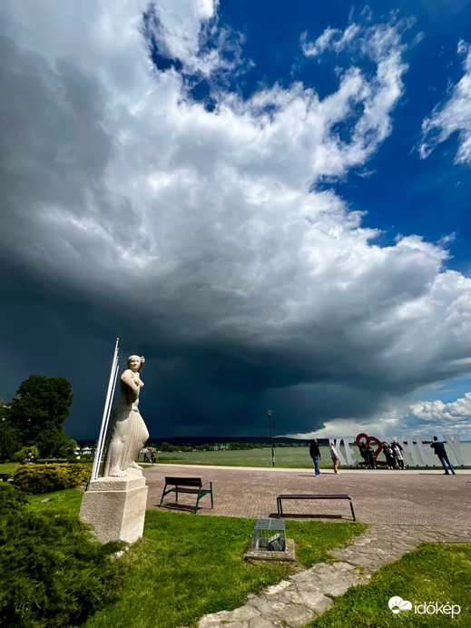 Észlelési fényképek