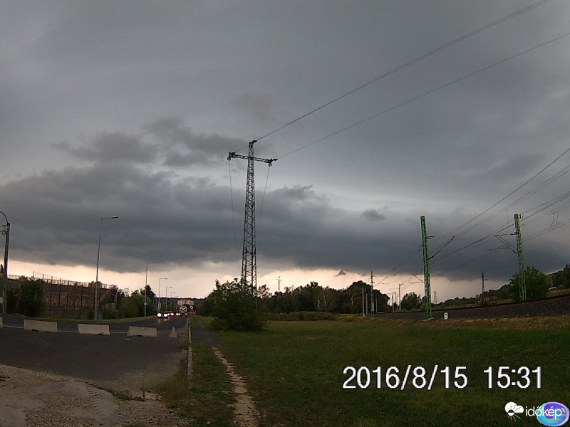 Szegélyfelhő Zalaegerszegen...