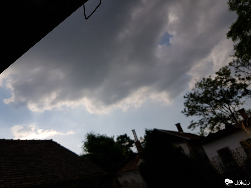 Észlelési fényképek