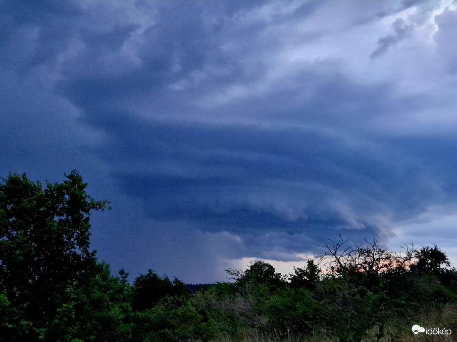 Észlelési fényképek