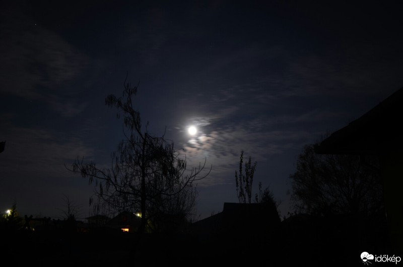 Észlelési fényképek