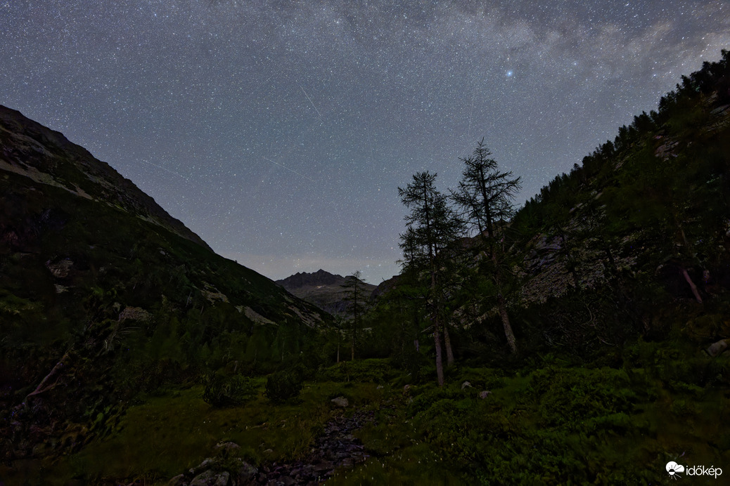 Meteorok helyett: műholdak