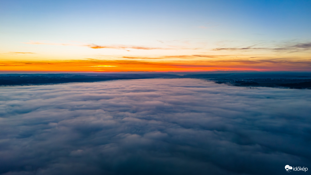 Lángoló ködtenger