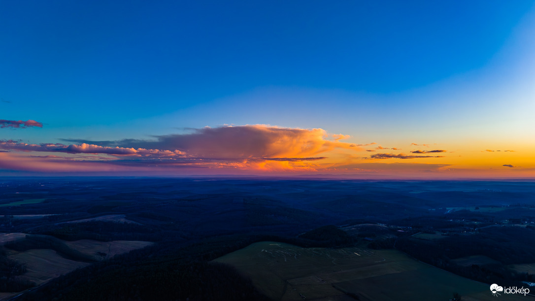 Panoráma az aranyórában
