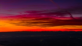 Bíbor Ég az Alpok Felett