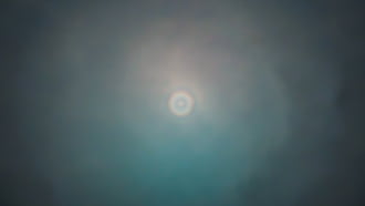 Ritka holdglória éjszaka