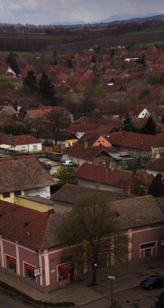 Tótkomlós és a hegyek