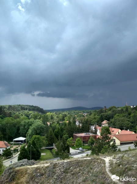 Észlelési fényképek