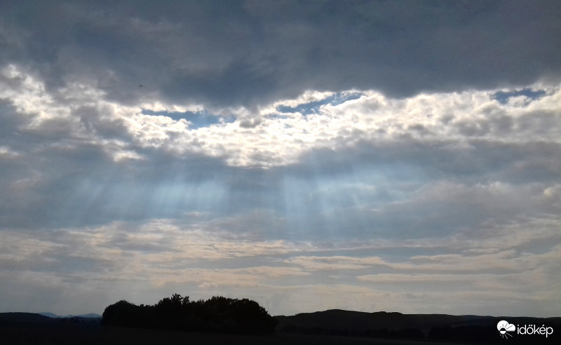 Tyndallos égbolt :)