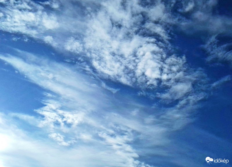 Ma délelőtti égkép :)