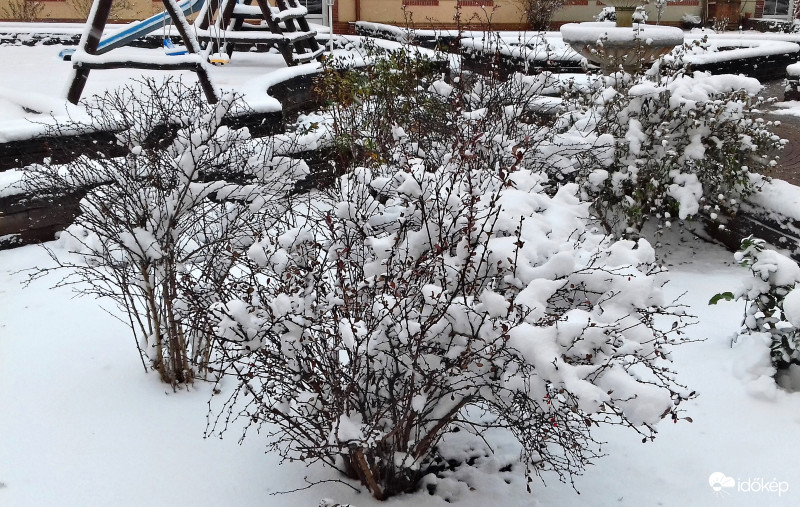 Ma délelőtti hóhelyzet 2. :)