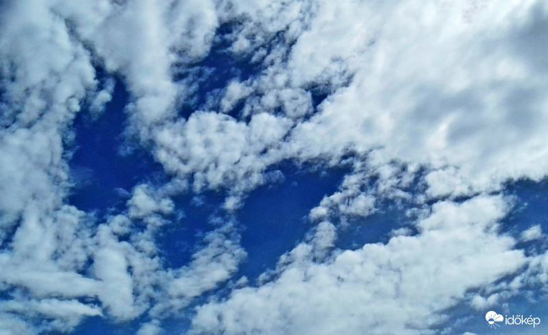 Mintás égkép 15 órakor :)