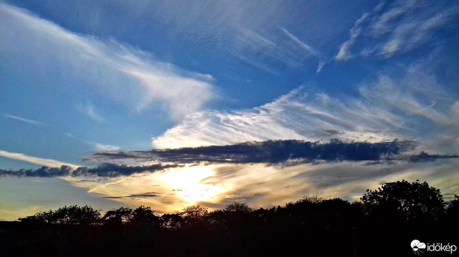 Egy fátyolos naplemente 1. :)