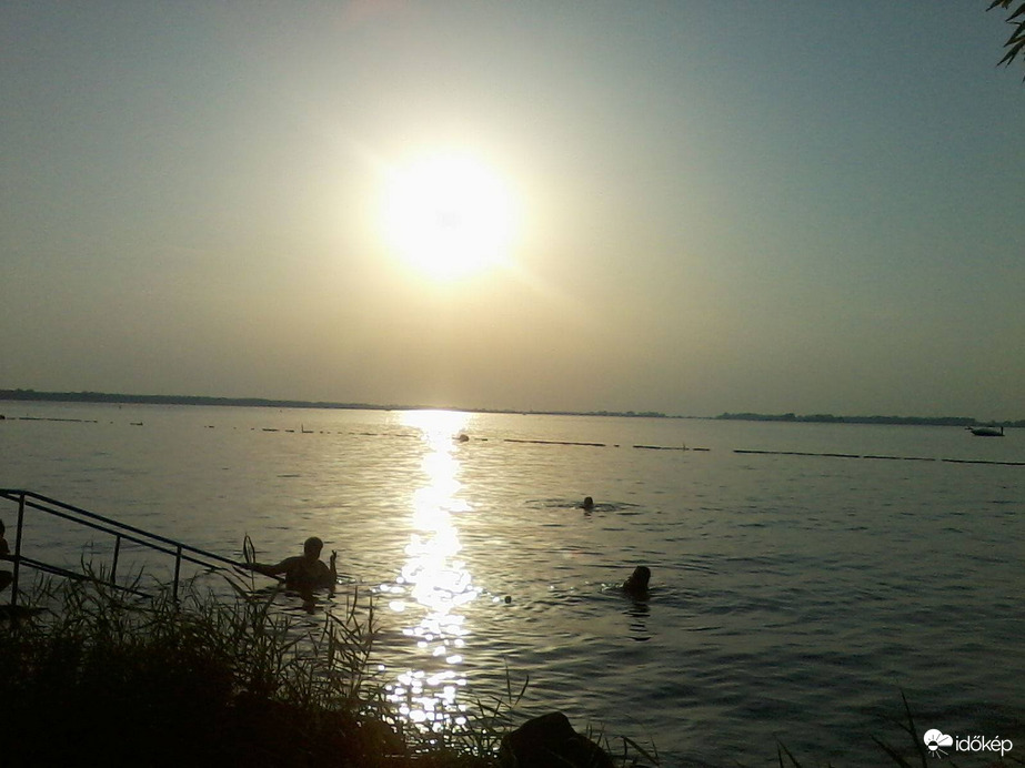 Aug.19 Abátszalók.