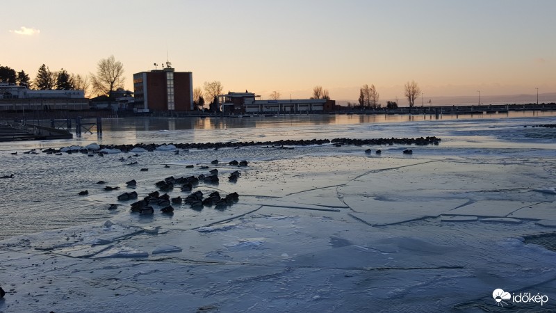 Bandázás a szélben