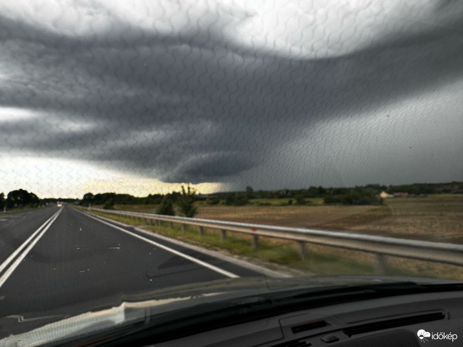 Észlelési fényképek