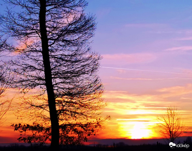 Szép nap után szép naplemente.