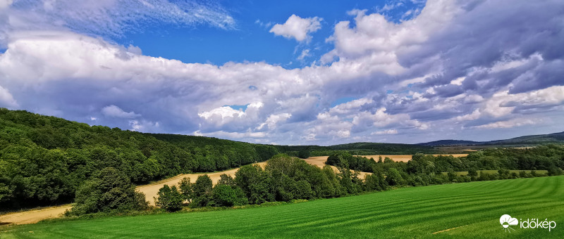 Mai gomolyfelhők