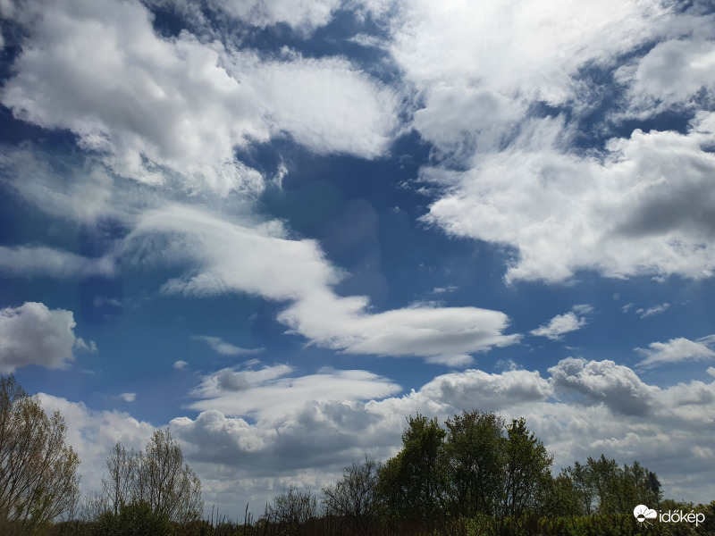 Észlelési fényképek