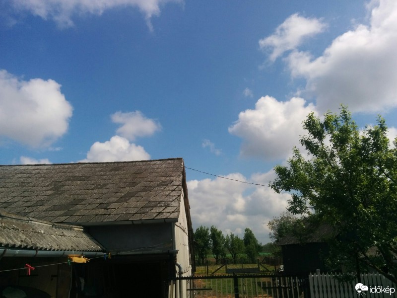 Észlelési fényképek