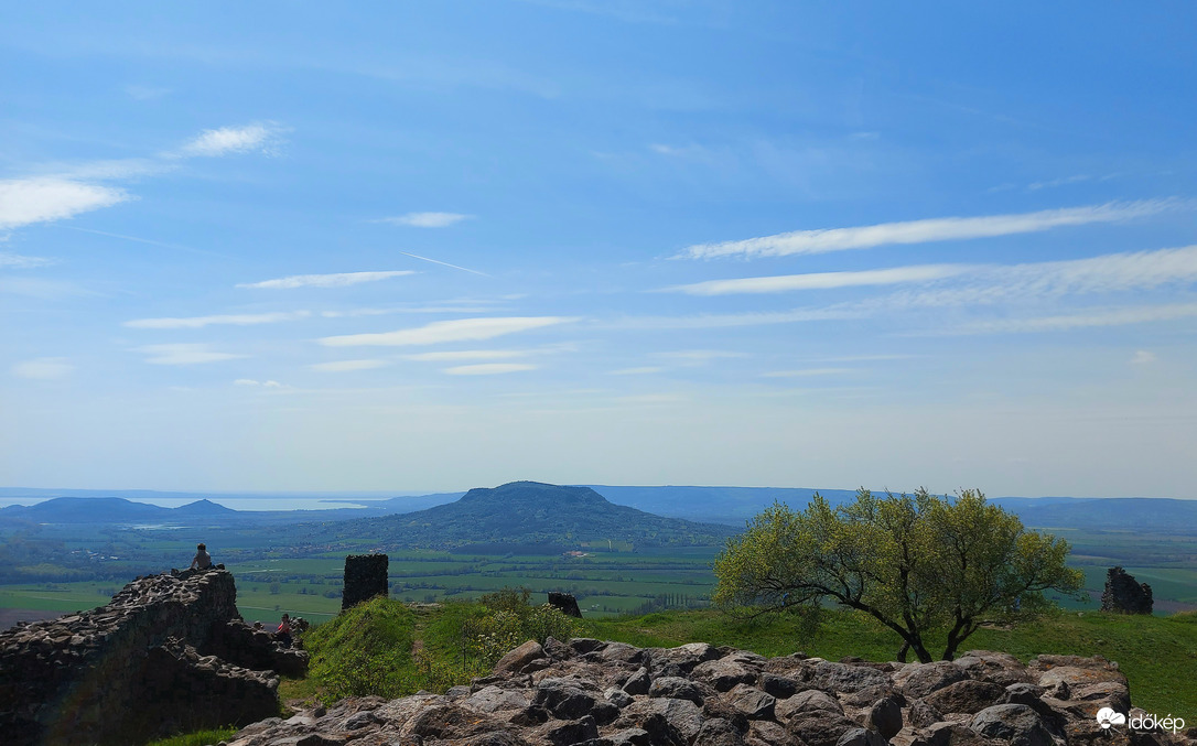 A Csobánc tetejéről