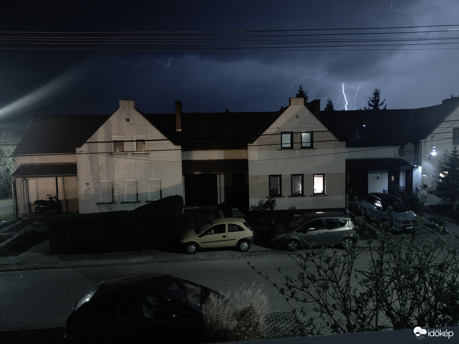 Villámfényes este 4