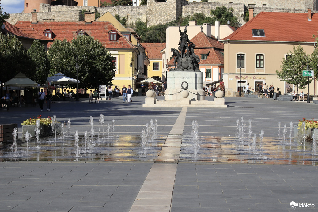 Eger Dobó tér
