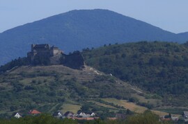 Boldogkő vàr messzebbről.