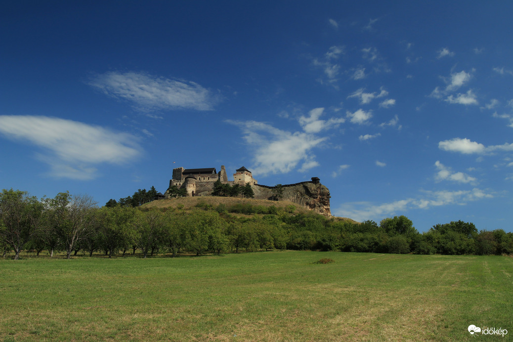 Boldogkő vàr közelebbről.