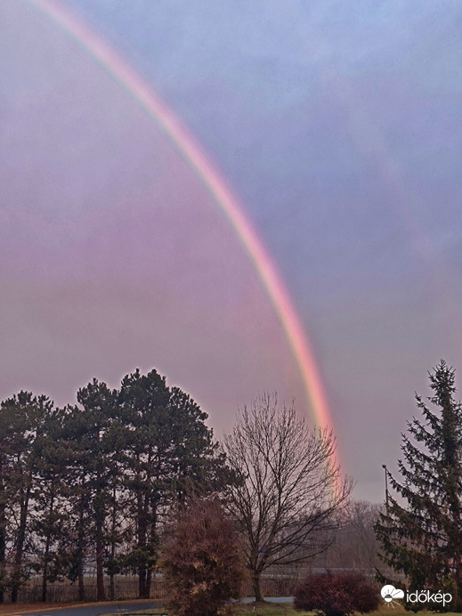 Februári szivárvány