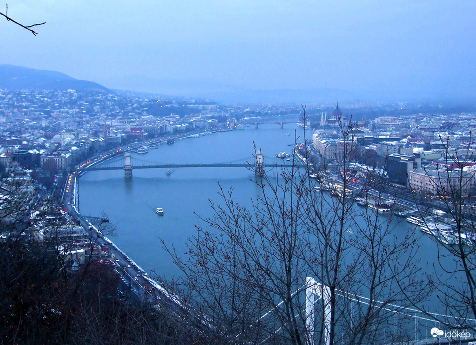 Havas, téli Budapest 