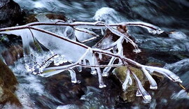 Jégszobrászat a természetben :)