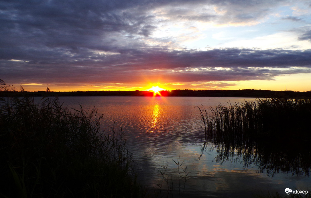 tóparti napnyugta