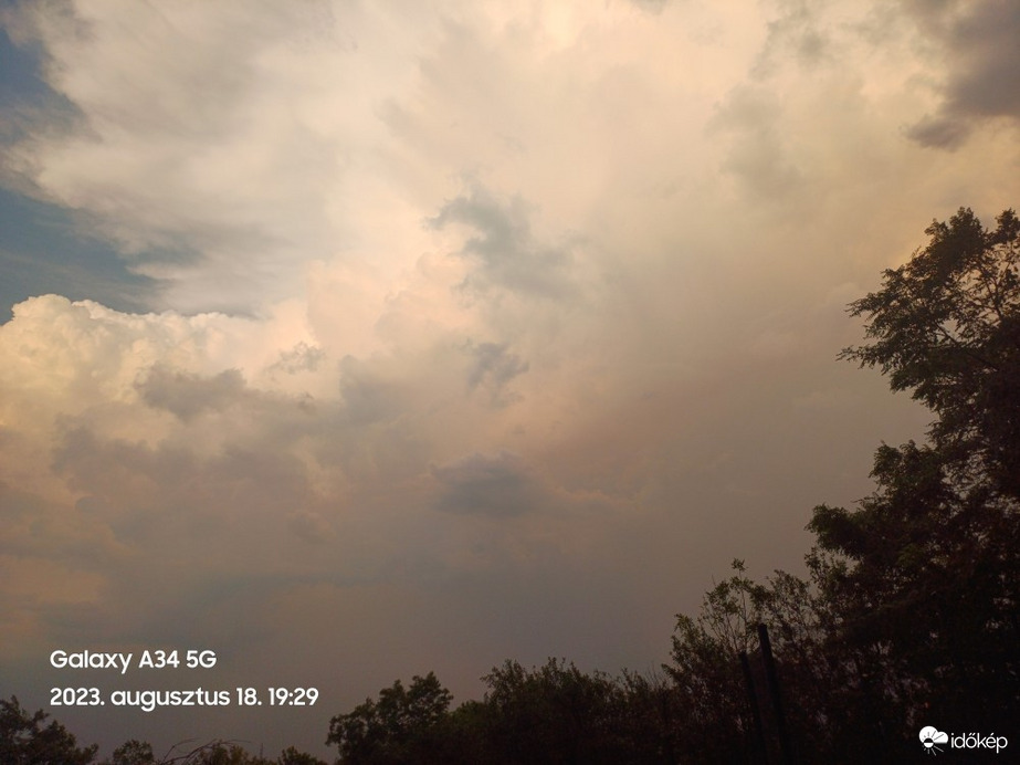 Észlelési fényképek