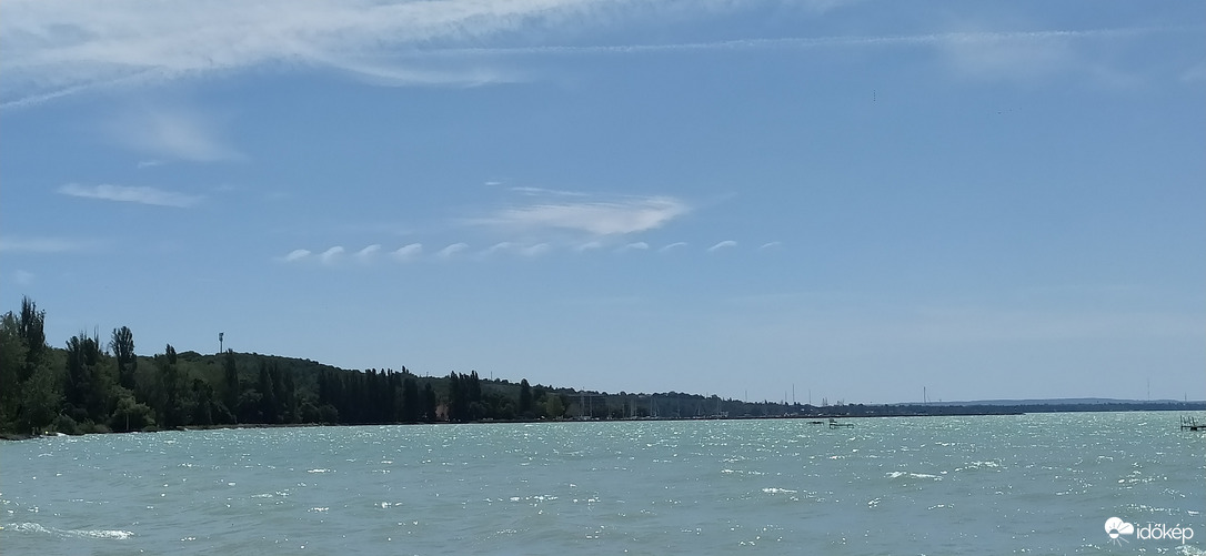 Kevin Helmholtz felhő, Balatonakarattya