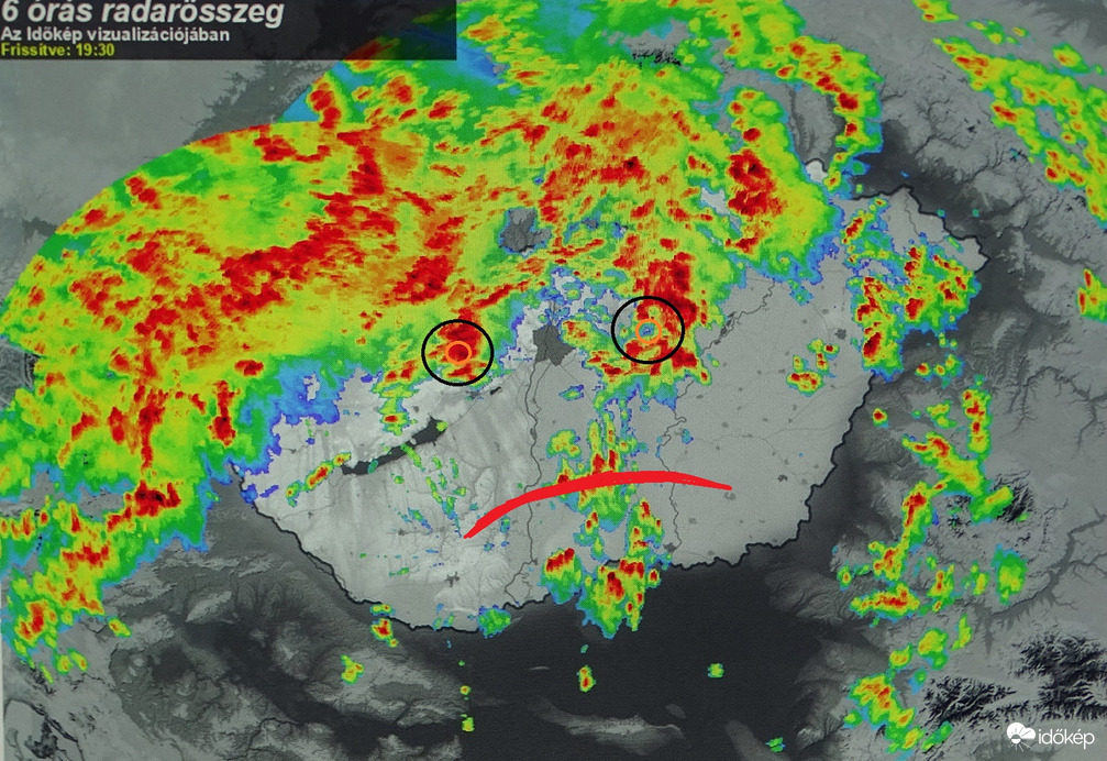 Gondjaim egyre csak sűrűsödnek!  