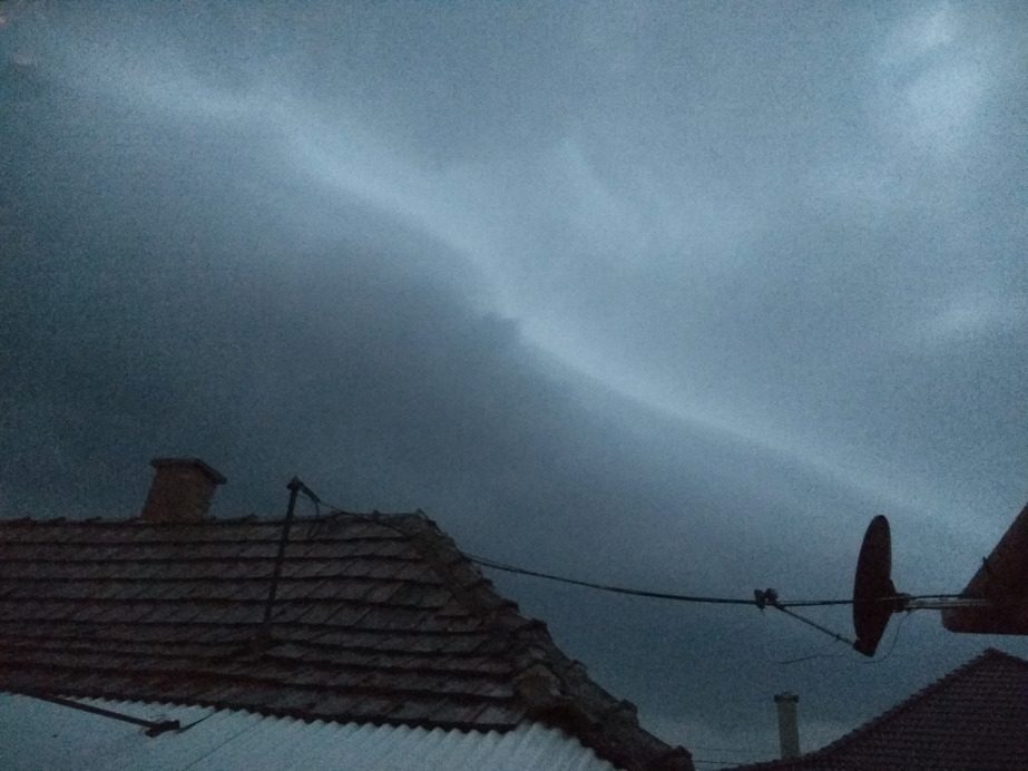 Észlelési fényképek