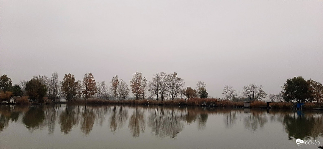Ősz a Pék tónál..