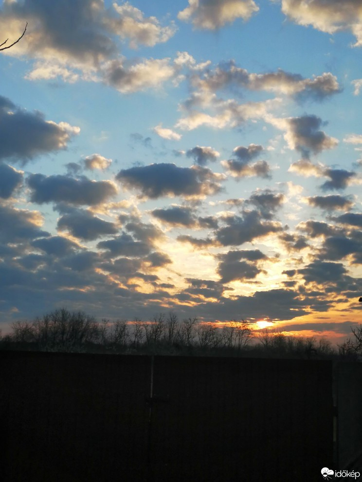 Észlelési fényképek