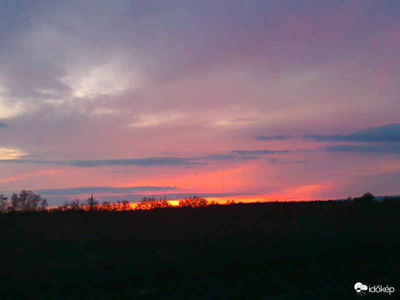 Barátihegyi naplemente 2017.5.6.
