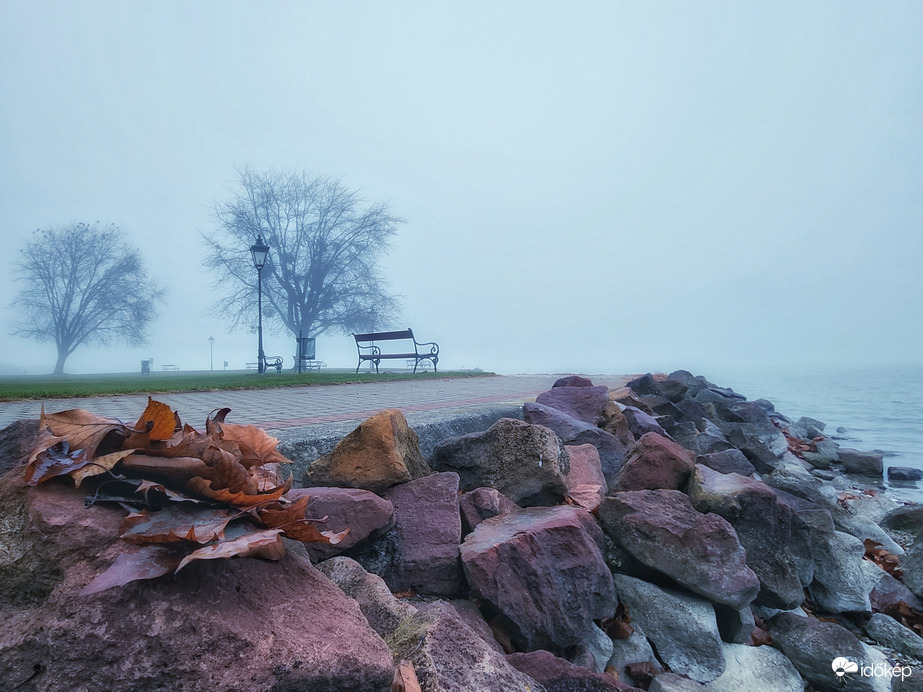 Félek, hogy a ködbe veszek...