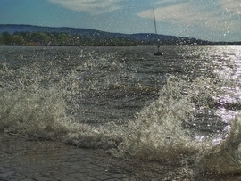 Föltámadott a "tenger"